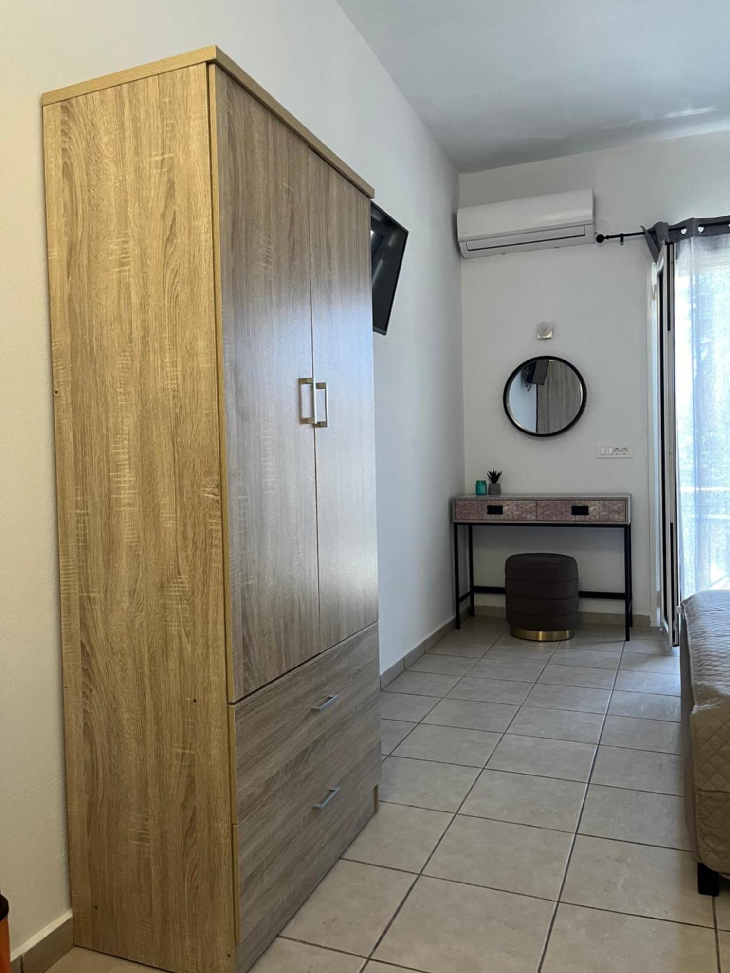 Aceno Apartment Laganas